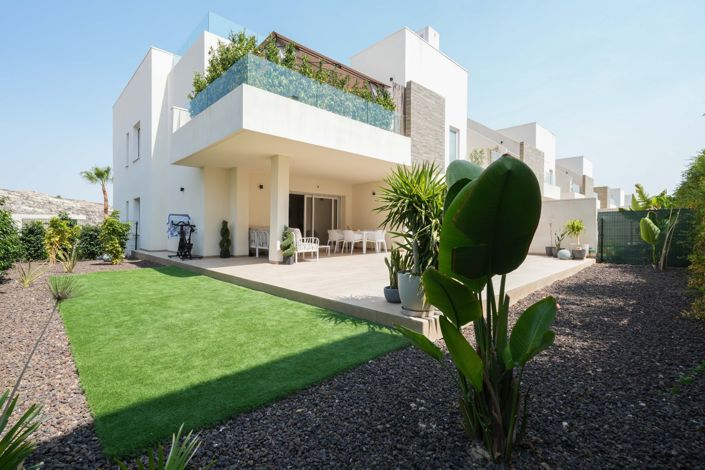 Image No.1-3 Bed Apartment for sale