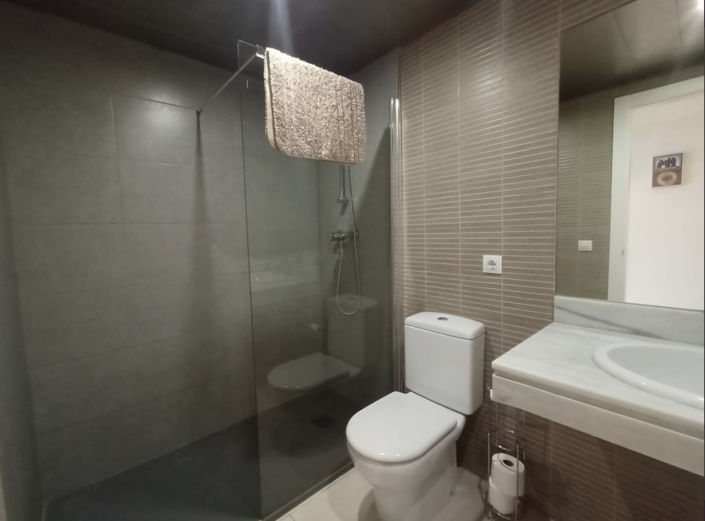 Image No.16-2 Bed Apartment for sale