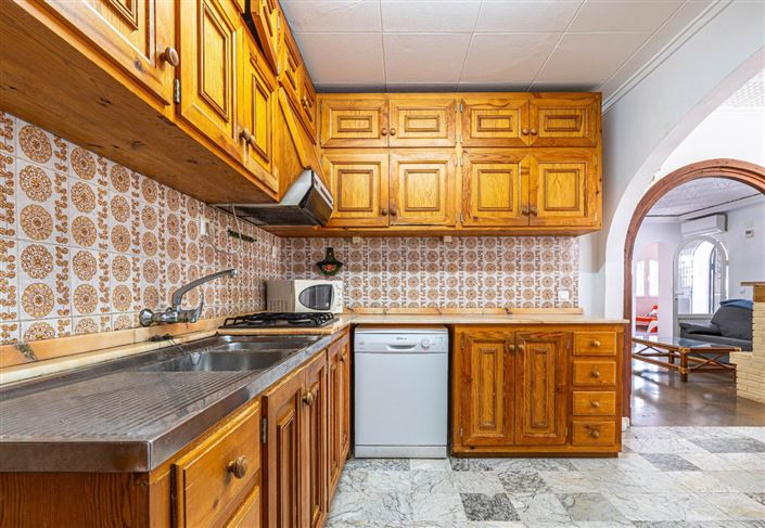 Image No.14-7 Bed Villa for sale