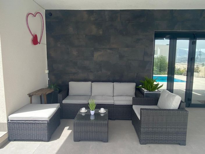 Image No.15-5 Bed Villa for sale