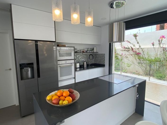 Image No.37-5 Bed Villa for sale