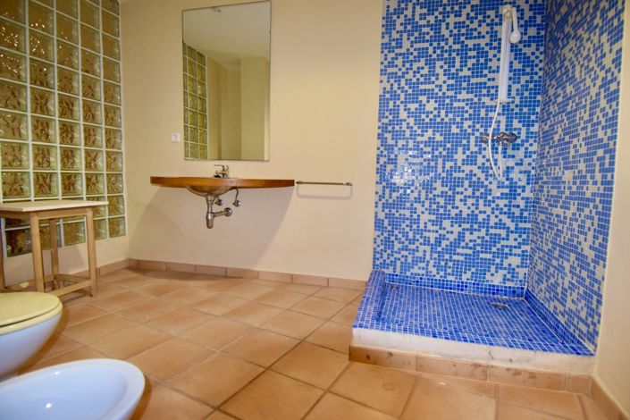 Image No.23-6 Bed Villa for sale