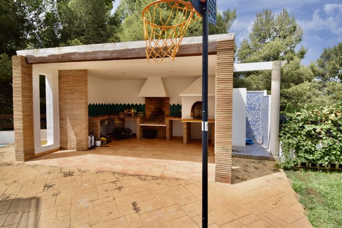 Image No.5-6 Bed Villa for sale