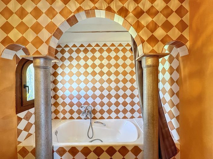 Image No.11-3 Bed Villa for sale