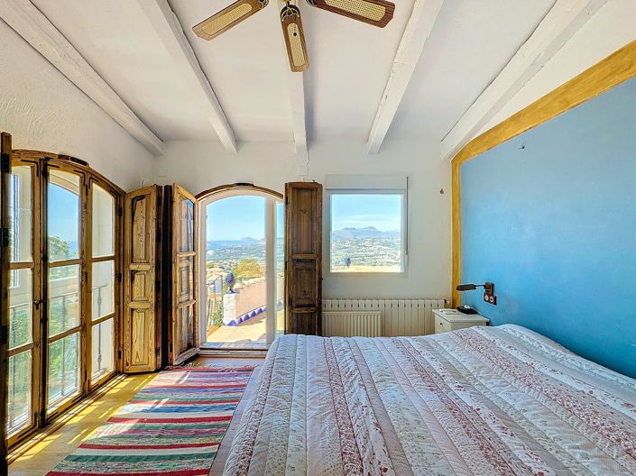 Image No.18-3 Bed Villa for sale