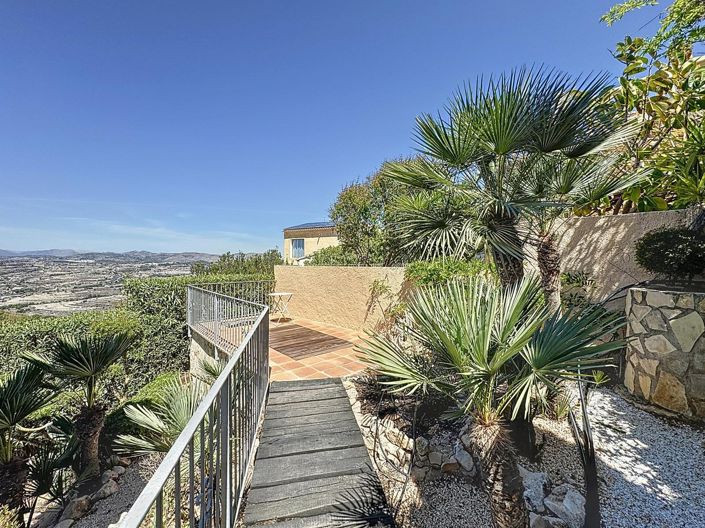 Image No.29-3 Bed Villa for sale