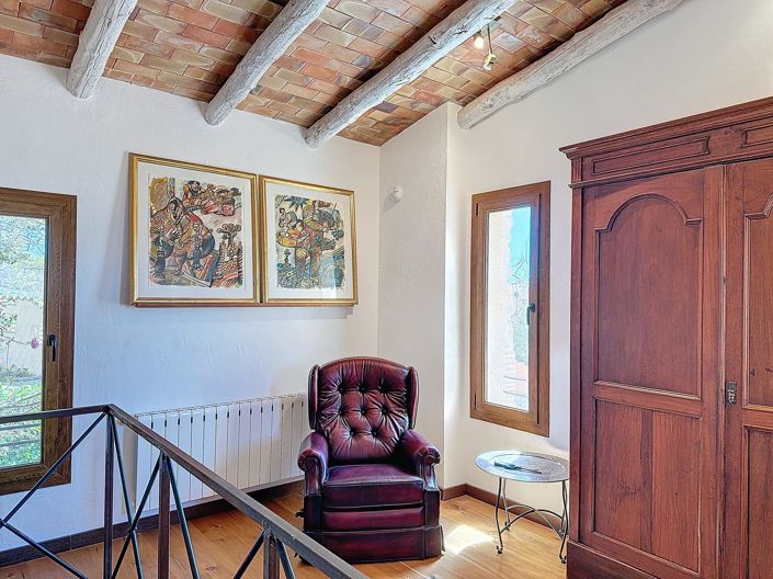 Image No.5-3 Bed Villa for sale