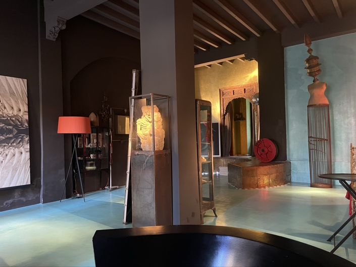 Image No.11-7 Bed Townhouse for sale