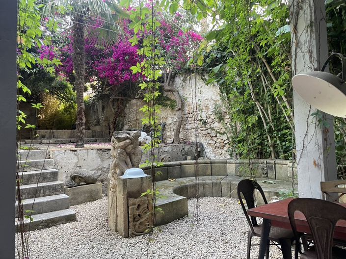 Image No.15-7 Bed Townhouse for sale