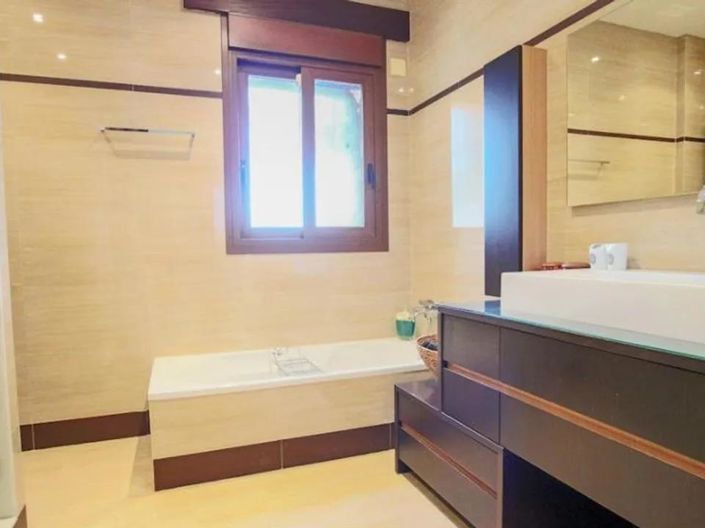 Image No.23-4 Bed Finca for sale