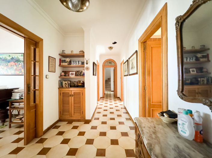 Image No.30-6 Bed Villa for sale