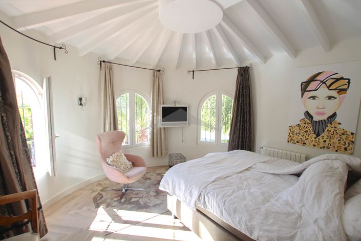 Image No.18-5 Bed Villa for sale