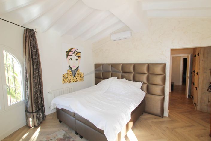 Image No.19-5 Bed Villa for sale