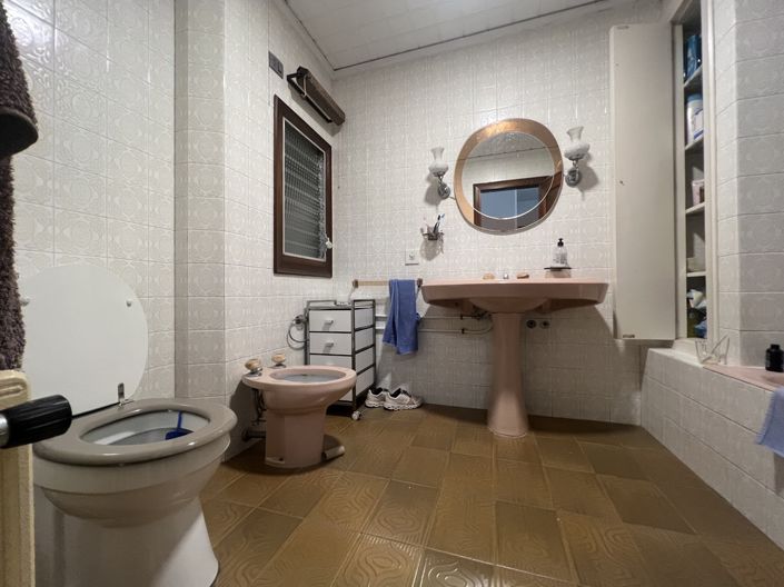 Image No.11-4 Bed Apartment for sale