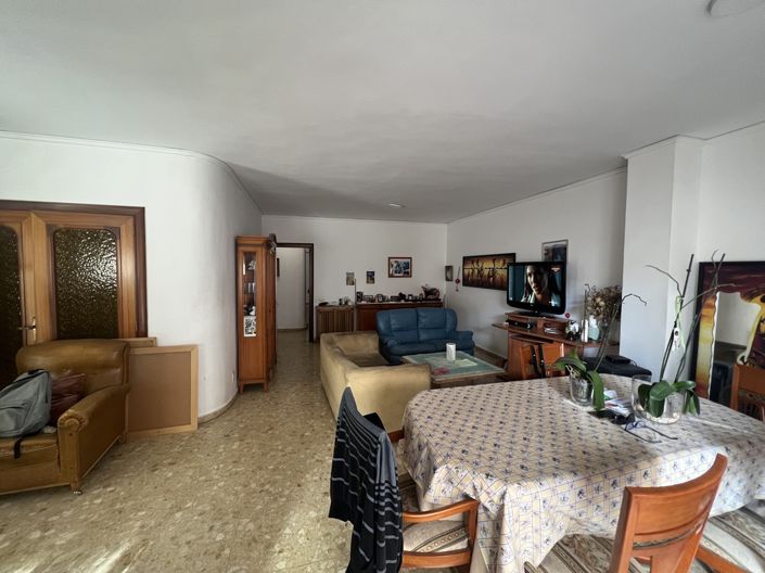 Image No.6-4 Bed Apartment for sale