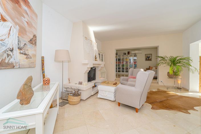 Image No.9-3 Bed Villa for sale