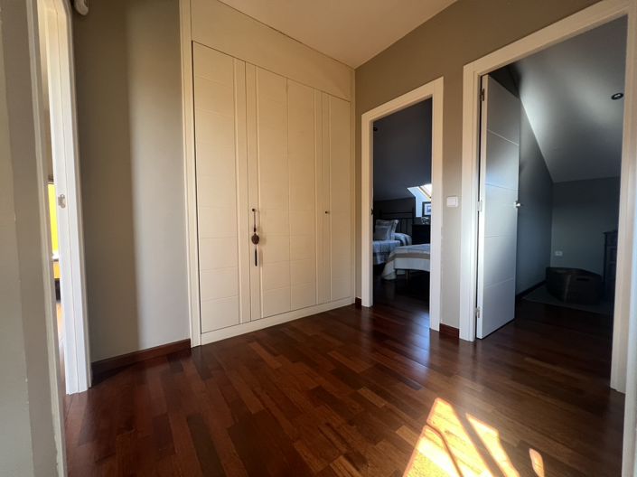 Image No.10-4 Bed Apartment for sale