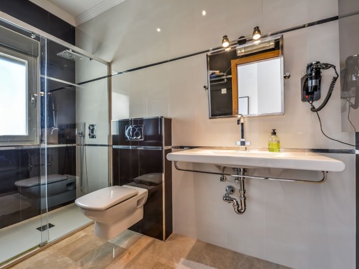 Image No.23-5 Bed Villa for sale