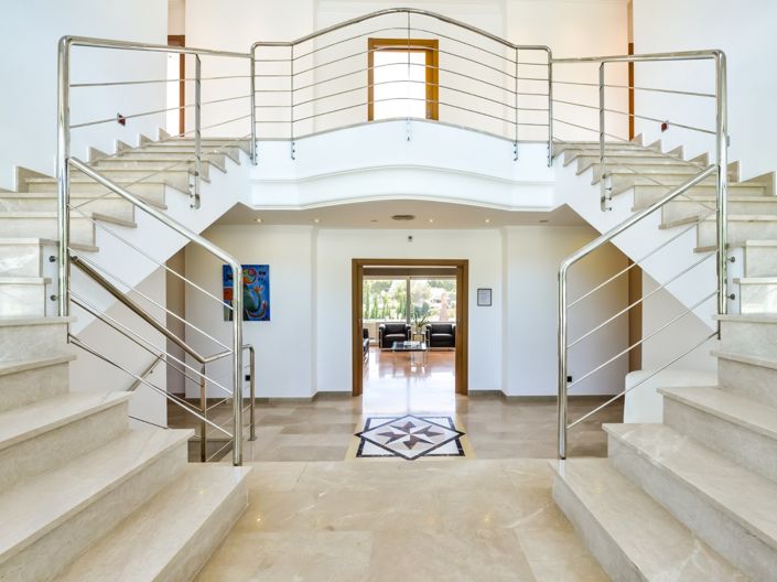 Image No.6-5 Bed Villa for sale