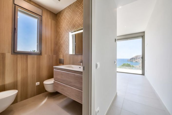 Image No.31-6 Bed Villa for sale