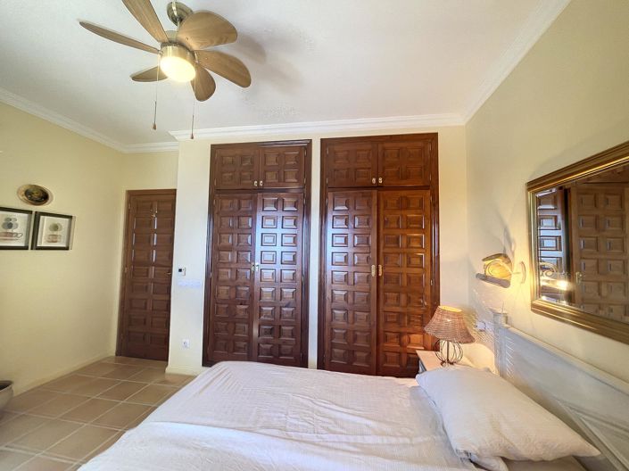 Image No.22-4 Bed Villa for sale