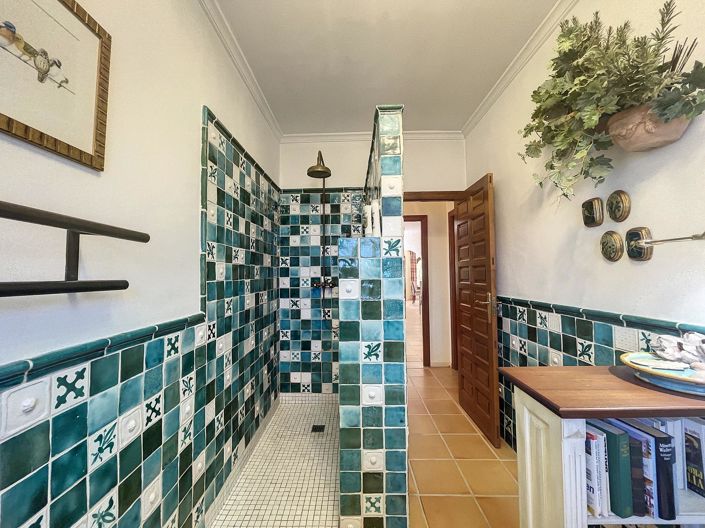 Image No.26-4 Bed Villa for sale