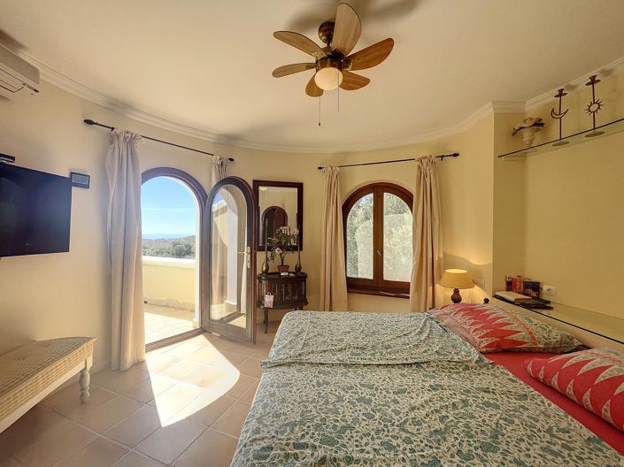 Image No.47-4 Bed Villa for sale