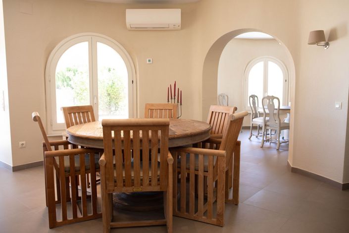 Image No.42-5 Bed Villa for sale