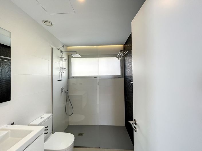 Image No.22-4 Bed Villa for sale