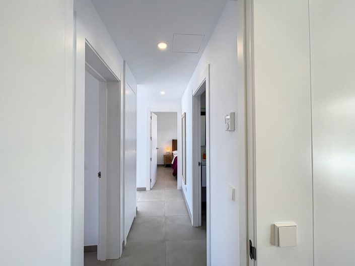 Image No.30-4 Bed Villa for sale