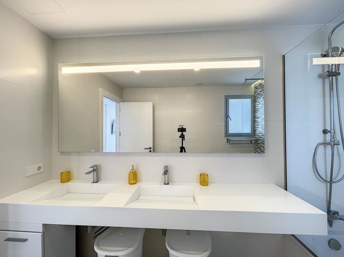 Image No.33-4 Bed Villa for sale