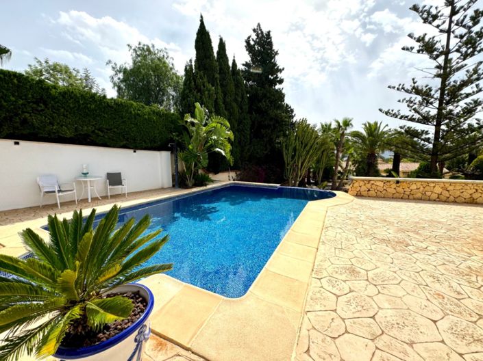 Image No.2-5 Bed Villa for sale