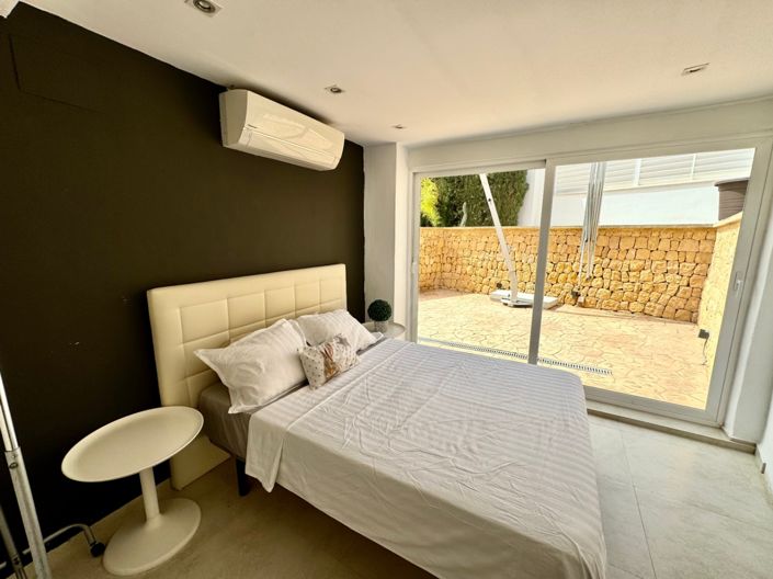 Image No.25-5 Bed Villa for sale