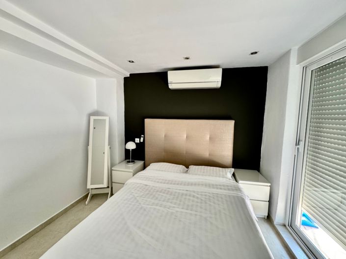 Image No.27-5 Bed Villa for sale