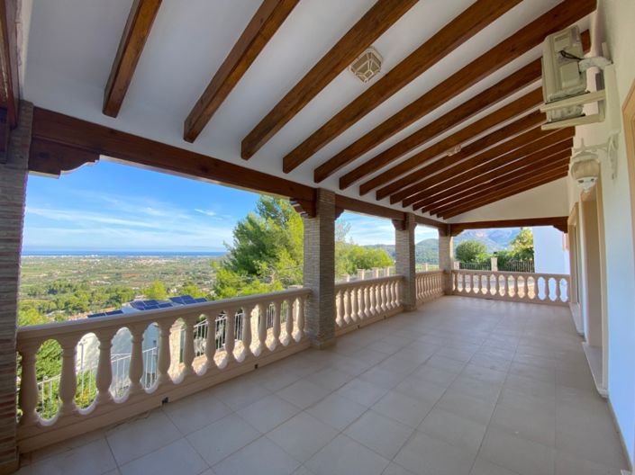 Image No.2-5 Bed Villa for sale