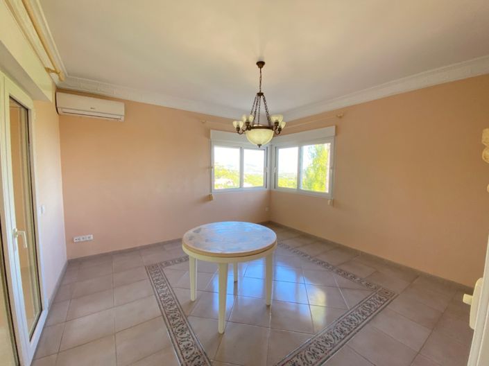 Image No.14-5 Bed Villa for sale