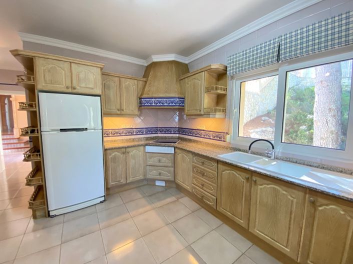 Image No.16-5 Bed Villa for sale