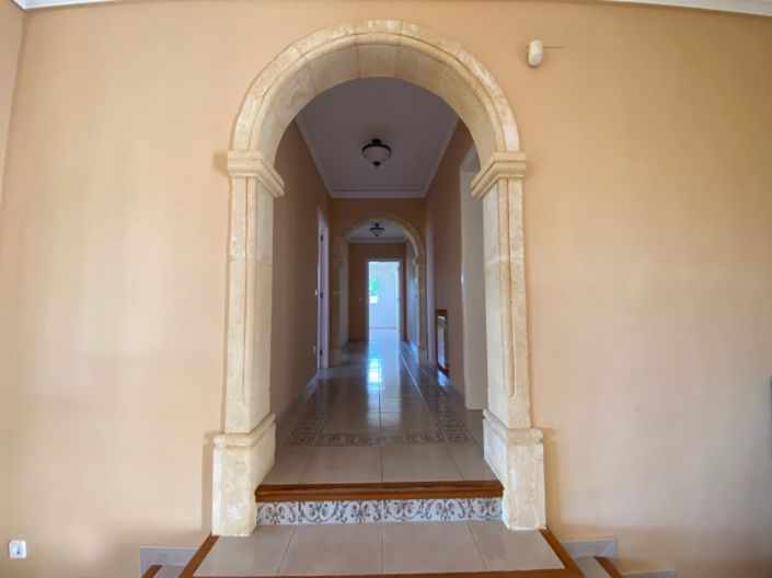 Image No.3-5 Bed Villa for sale