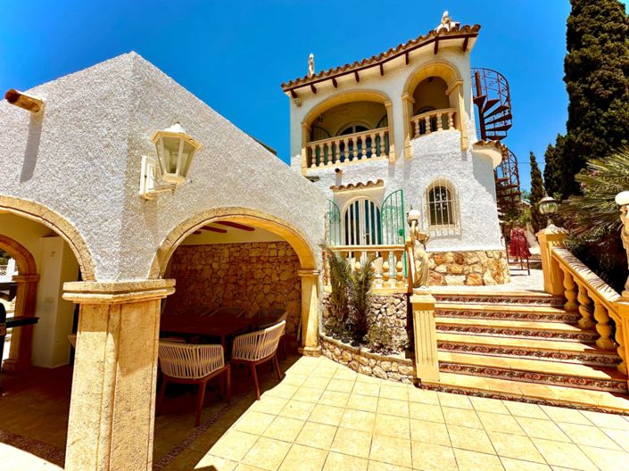 Image No.4-4 Bed Villa for sale