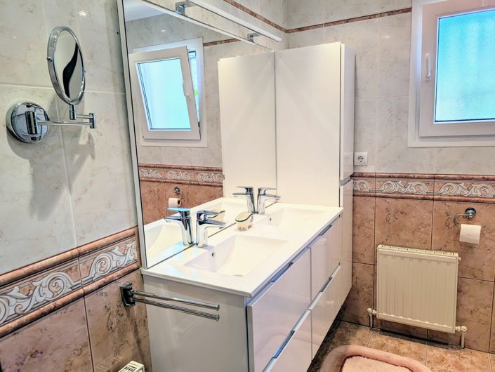 Image No.30-4 Bed Villa for sale