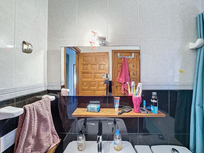 Image No.35-4 Bed Villa for sale