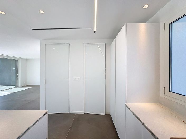 Image No.15-5 Bed Villa for sale