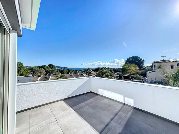 Image No.30-5 Bed Villa for sale