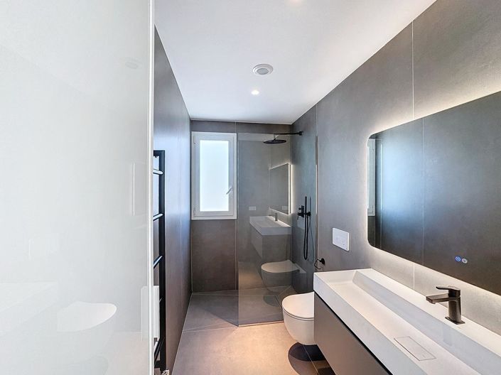 Image No.37-5 Bed Villa for sale