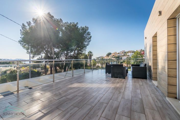 Image No.4-4 Bed Villa for sale