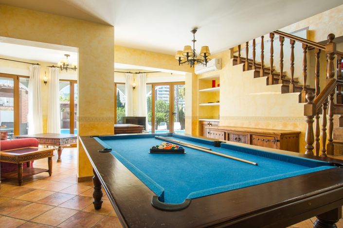 Image No.10-5 Bed Villa for sale