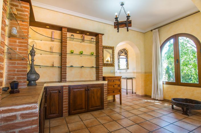 Image No.29-5 Bed Villa for sale