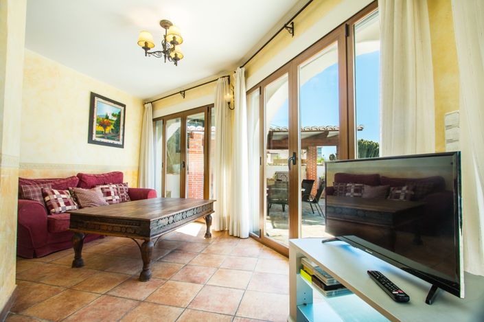 Image No.9-5 Bed Villa for sale