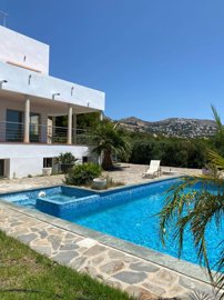 4 Bed Villa for sale