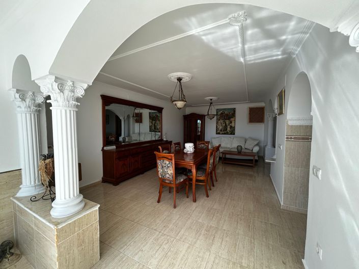 Image No.7-7 Bed Villa for sale